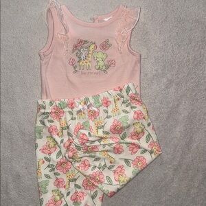 🛍PRETTY Little GIRLS OUTFIT SIZE 3-6 MONTH 🛍